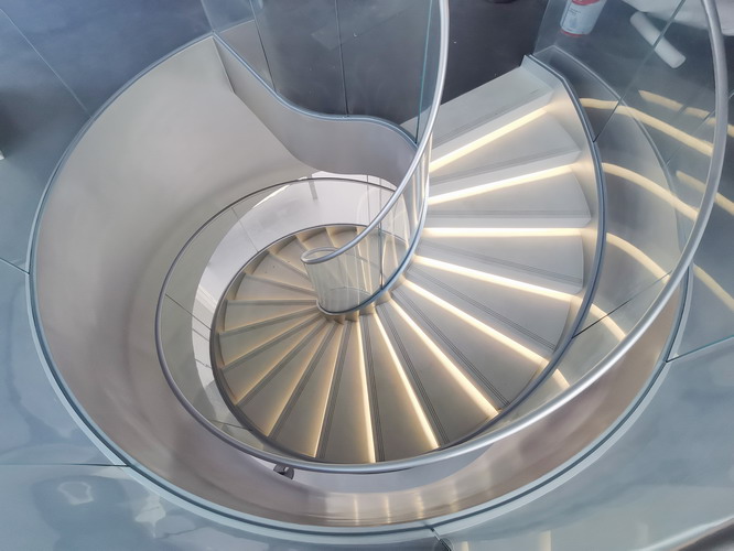 钢结构旋转楼梯LT01007