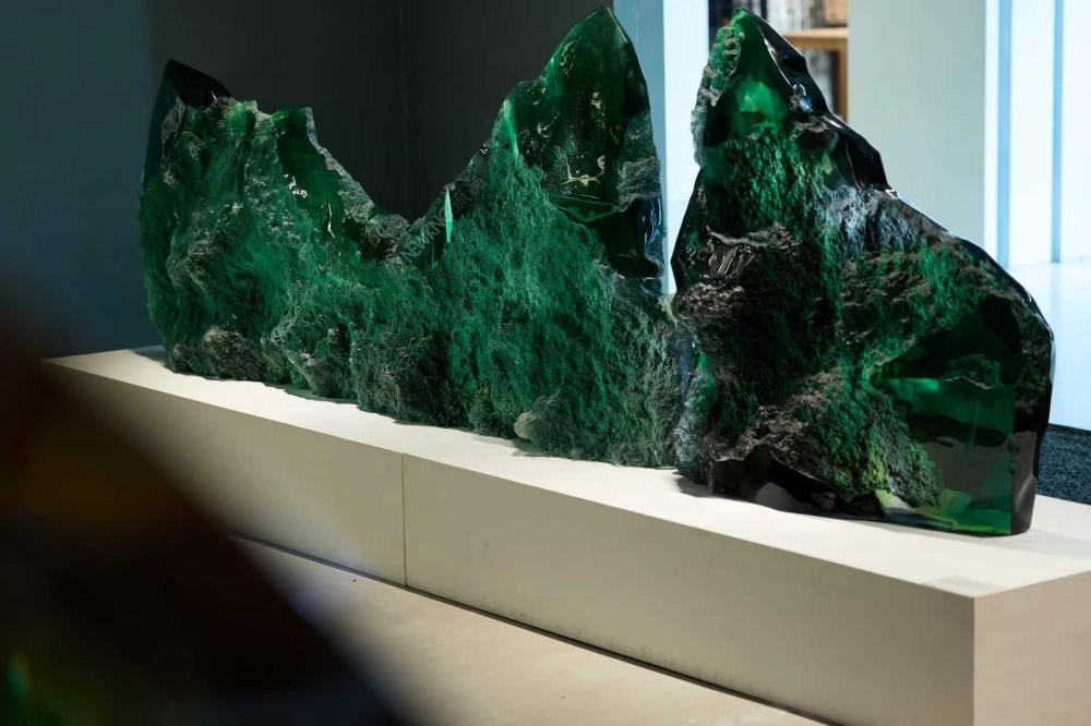 流晶 山石  翡翠绿